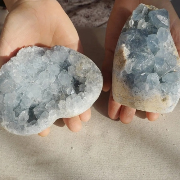 Blue Celestite Quartz Crystal Geode Cluster - Brazil - Live Show - Picture 2 of 2